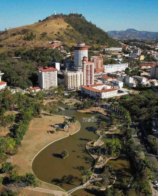 Casa Com Piscina Em Condominio Fechado Águas de Lindóia Екстериор снимка